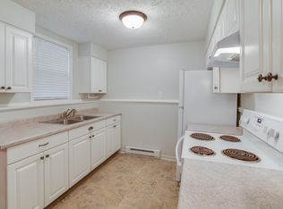 442 W Sycamore St, Mason, MI 48854