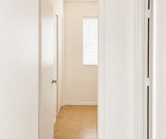 10917 W Minnezona Ave — Photo 8