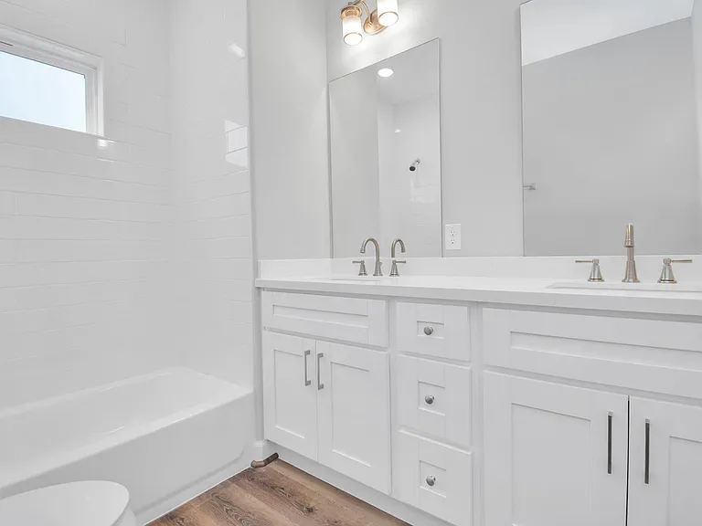 2355 Hoskins Dr — Photo 34