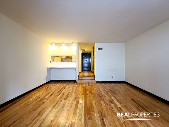 5th image of 1220 Lasalle St #H3
