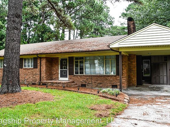 2nd image of 1610 Oaklawn Ave