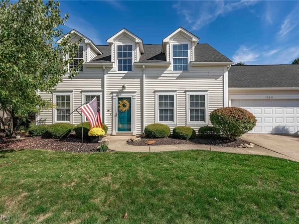 37051 Fairfield Ln, North Ridgeville, OH 44039