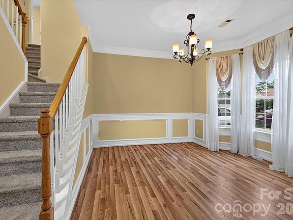 5th image of 1519 Dillwin Rd