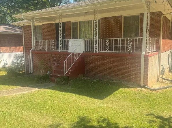 611 Woods Dr NW, Atlanta, GA 30318