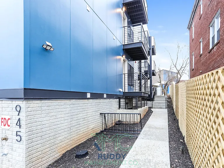 52nd Street Residences — Photo 18