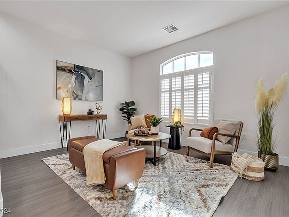 4th image of 668 Prosser Creek Pl