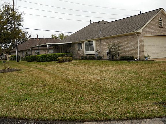 2nd image of 911 Peach Blossom Dr