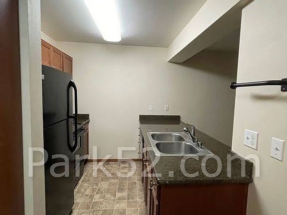 5th image of 630 N Prospect St APT 6