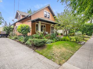 5522 SE Ankeny St, Portland, OR 97215