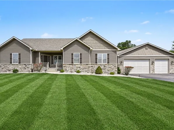7076 Peters Rd, Tipp City, OH 45371