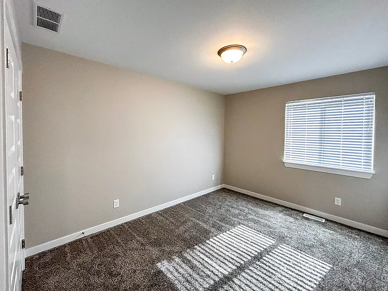 190 Margette Way — Photo 21