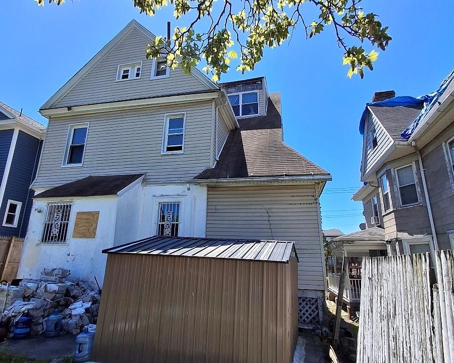 2nd image of 157 Glenwood Avenue