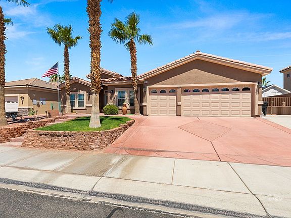 2nd image of 805 Vista Dr
