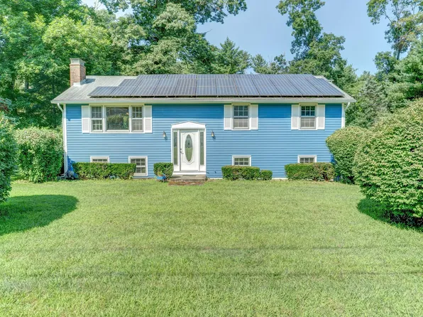 225 Oakwood Drive, Windham, CT 06280