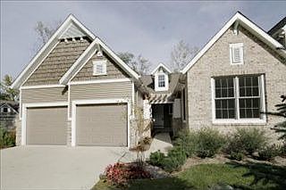 2nd image of 101 Blue Heron Ct
