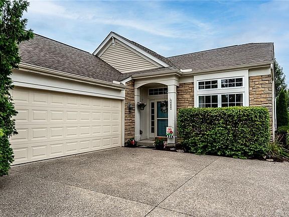 3rd image of 436 Autumnwind Dr