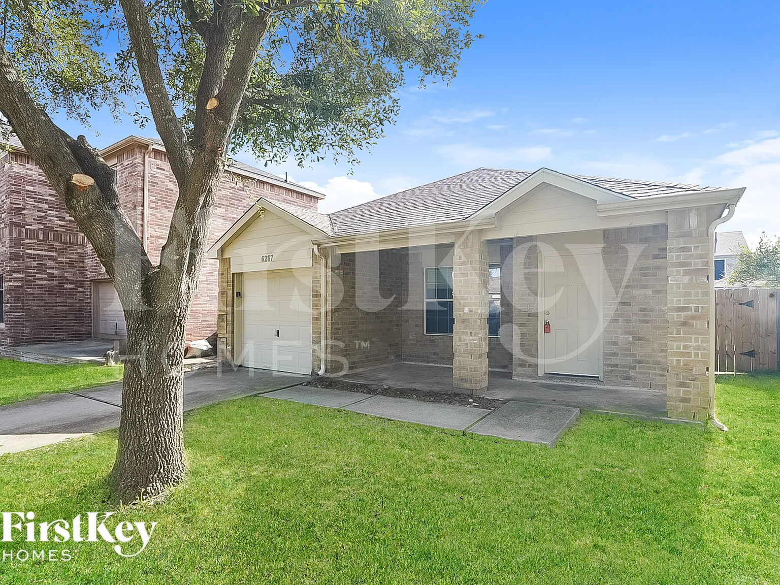 3 bed, 2.0 bath, 1308 sqft, $1,685 — Photo 2