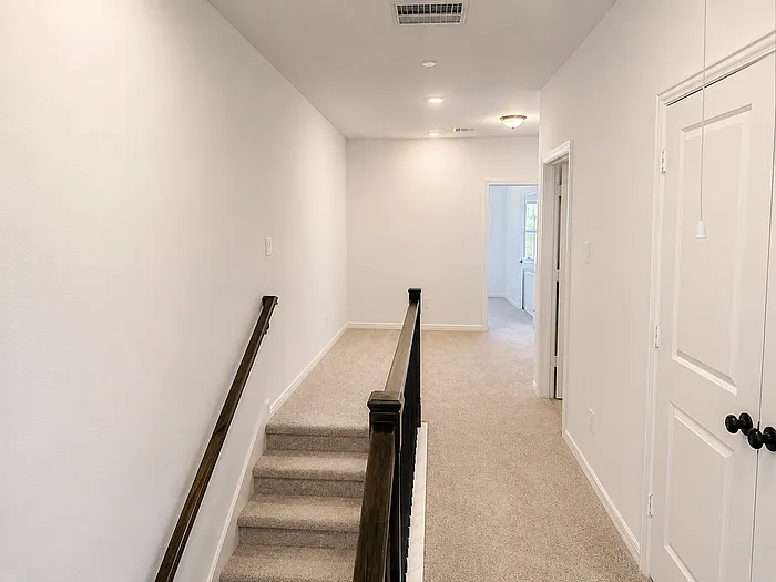 1218 Daybreak Dr — Photo 7