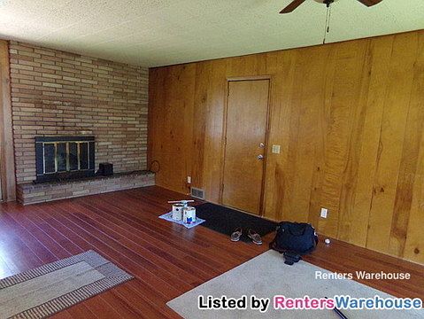 4th image of 1117 Ryan Ave W