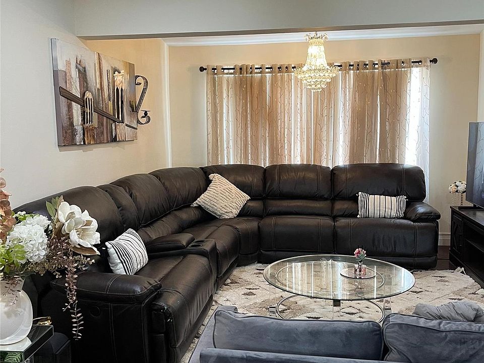 147 E Market St, Long Beach, NY 11561 Zillow