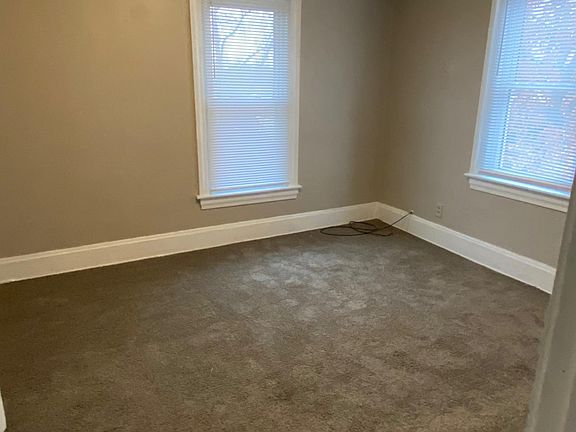 4th image of 401 Millville Ave