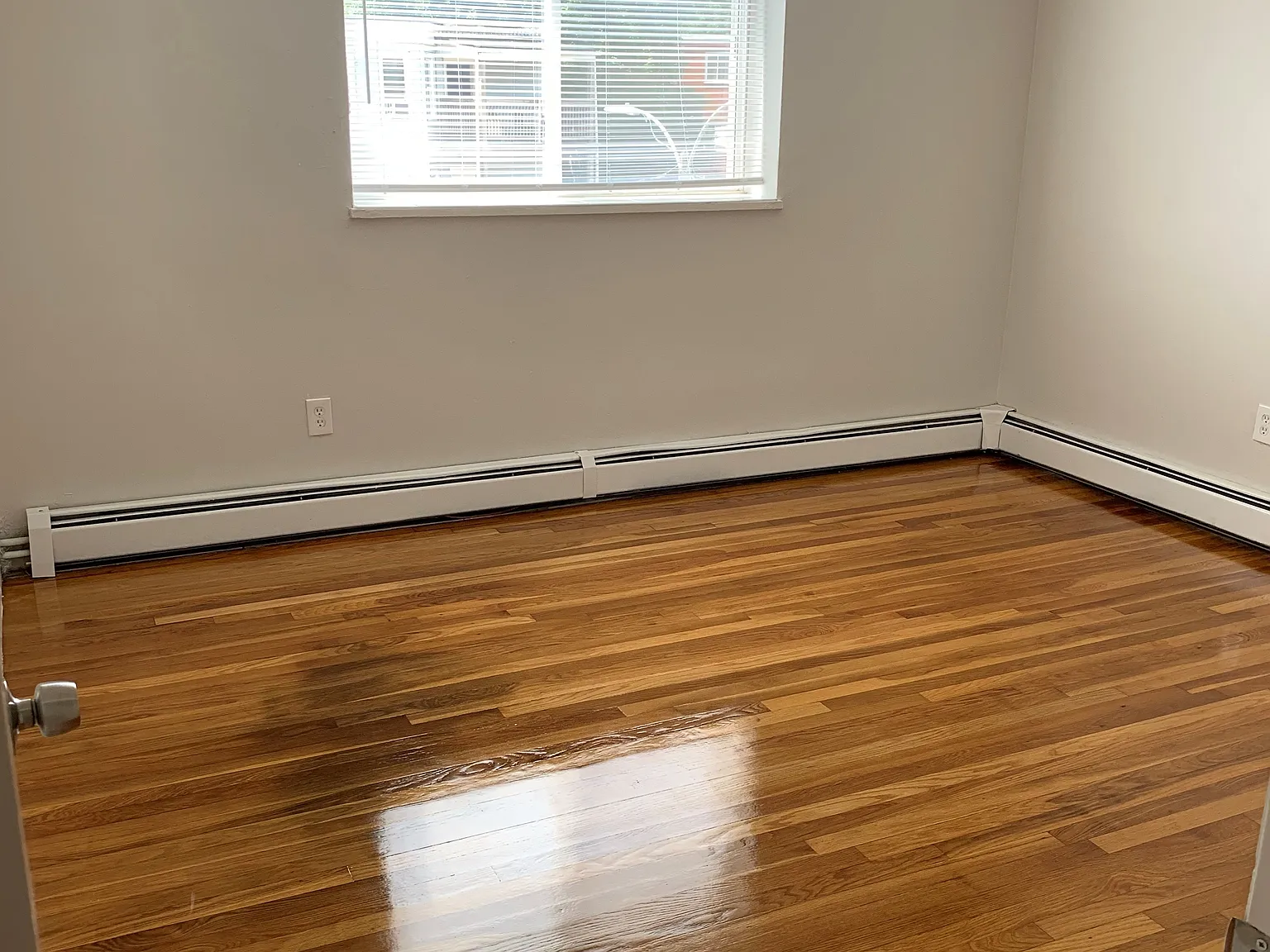 2 bed, 800 sqft, $2,450 — Photo 4