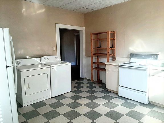 4th image of 1513 Hull Ave