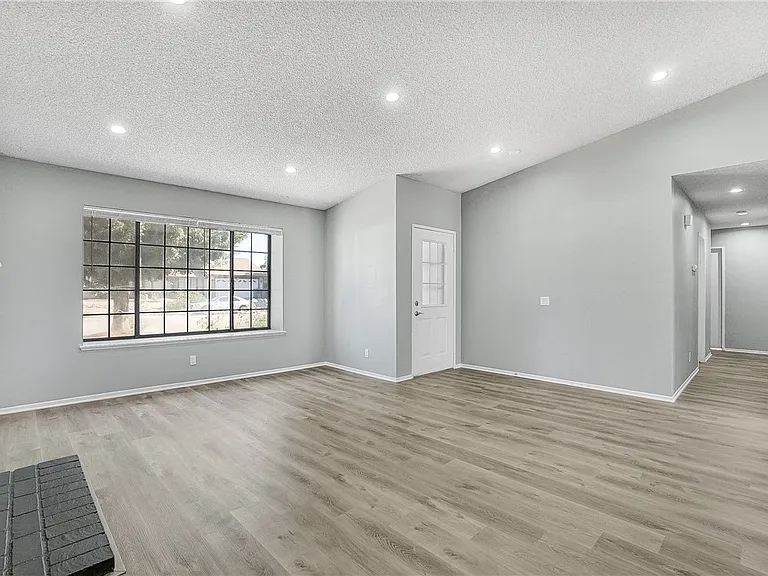 1721 Viridan Ave #1721 — Photo 13