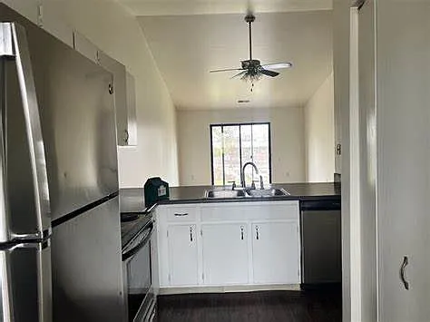 Orchard Place Apartments — Photo 3