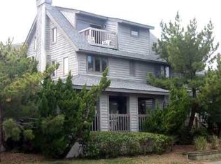 107 52nd St #A, Virginia Beach, VA 23451