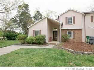 11001 Sevilla Ct, Charlotte, NC 28226