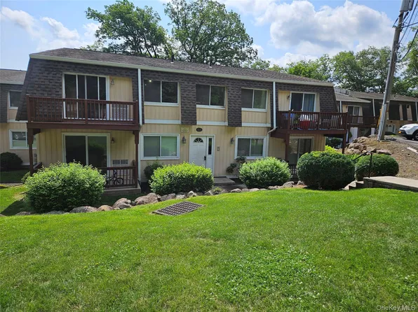 18 Pavilion Ridge Way Unit 7, Suffern, NY 10901