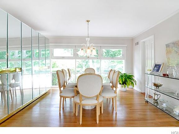 5th image of 65 Lakeshore Dr