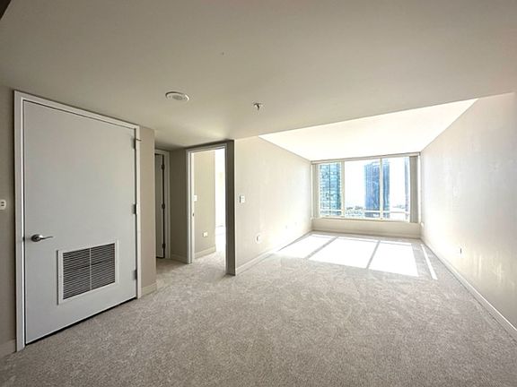 3rd image of 1009 Kapiolani Blvd APT 2806