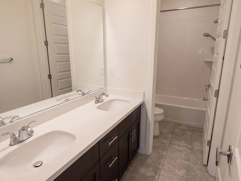 2730 Bette St — Photo 9