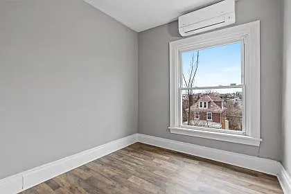 134 Climax St — Photo 16