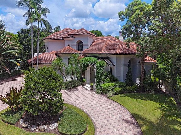 3rd image of 7326 Tilden LN