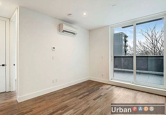 3rd image of 167 Linden Blvd APT 4B