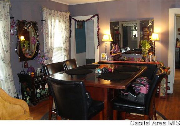 4th image of 658 N Cherry St