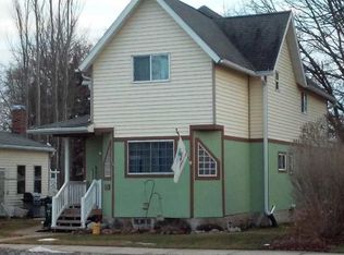 326 E Center St, Juneau, WI 53039