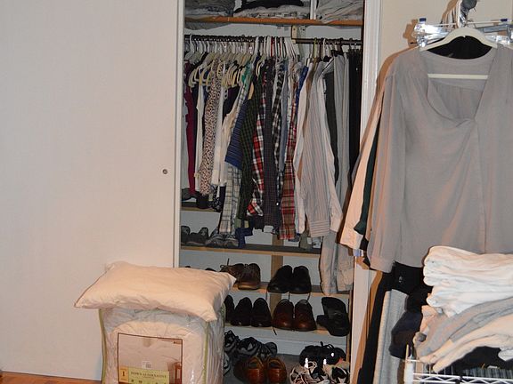 3rd image of 6 Sackville St #2