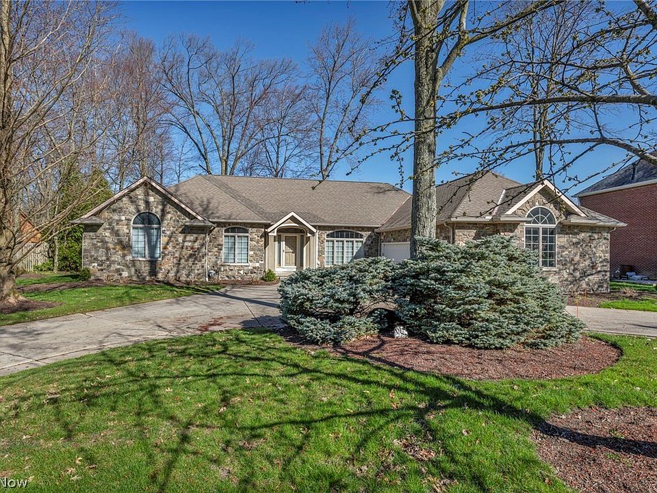 1st image of 26002 Hilliard Blvd
