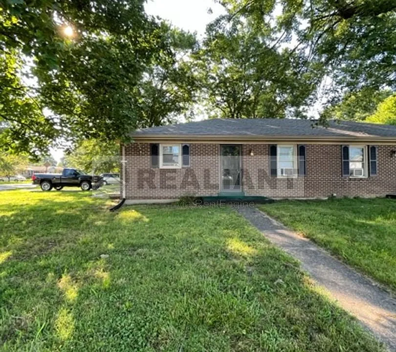 1100 Shun Pike #A