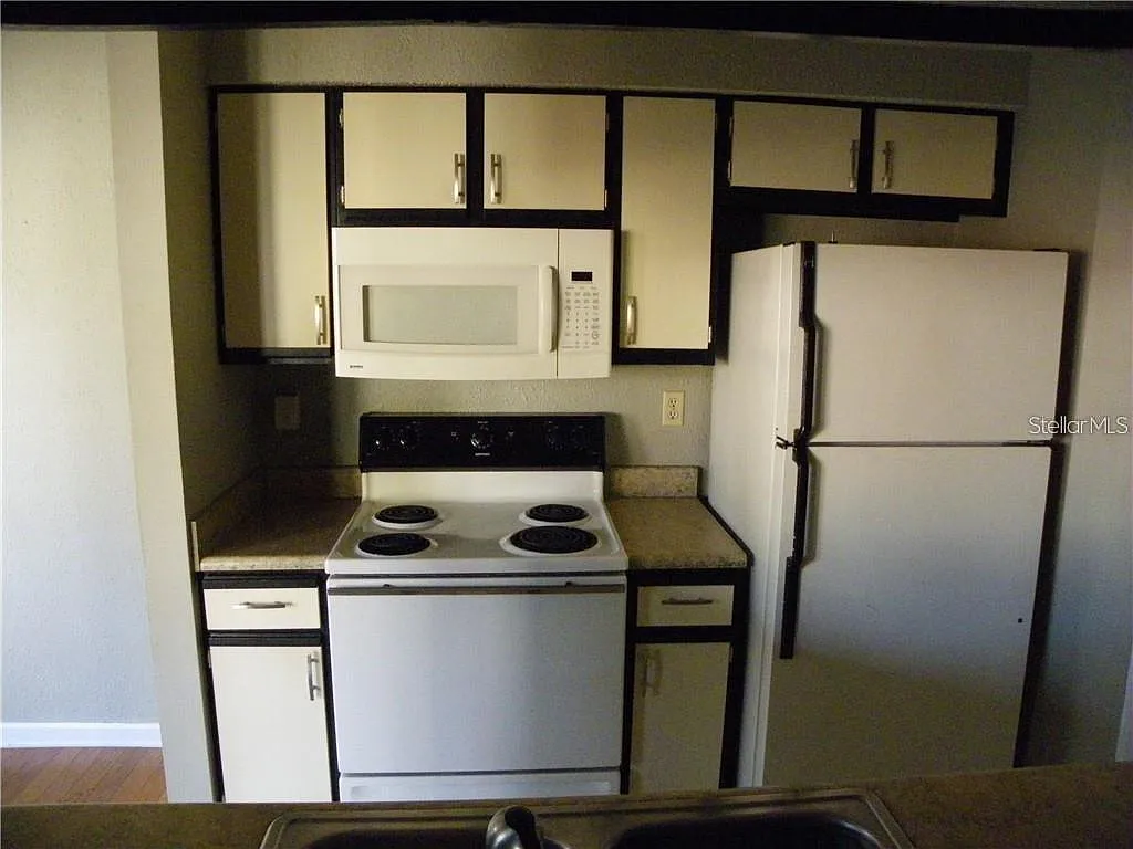 1 bed, 1.0 bath, 684 sqft, $1,350 — Photo 4