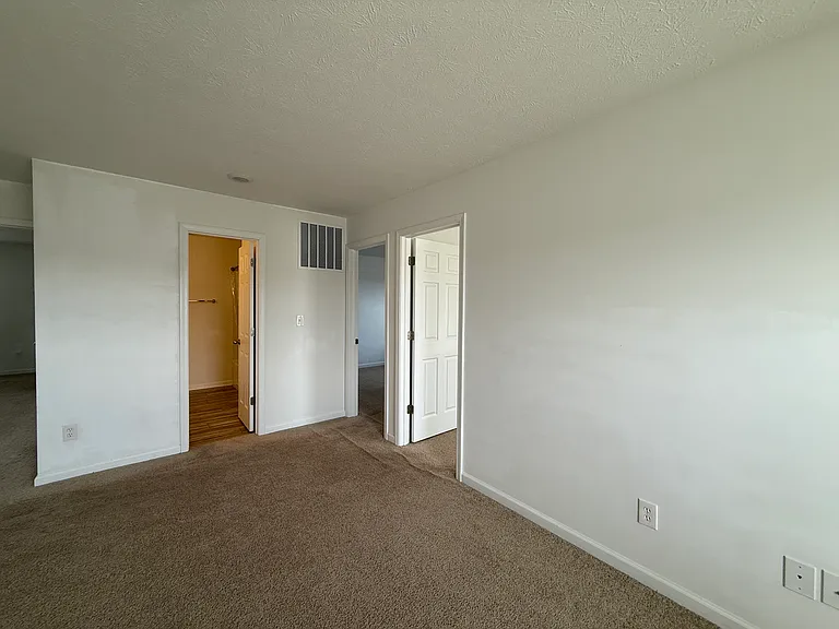 577 Freedom Dr — Photo 22