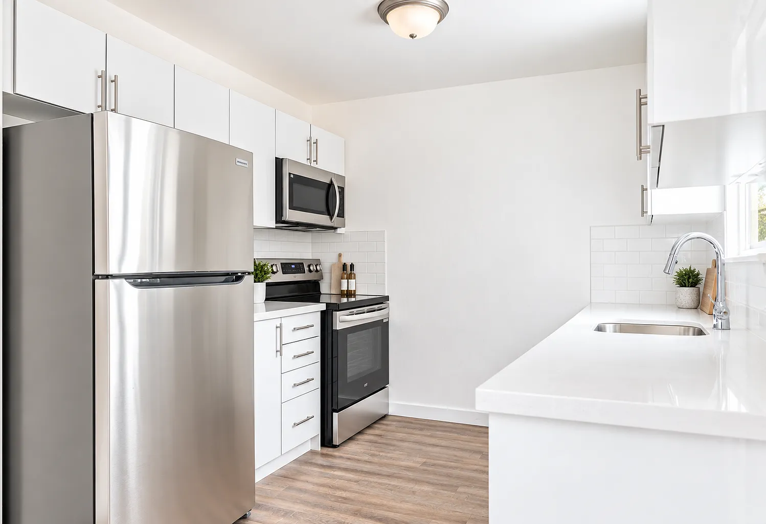 201 Lindsay Street Townhouses — Photo 3