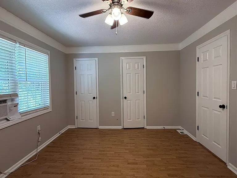 1442 River Dr — Photo 10