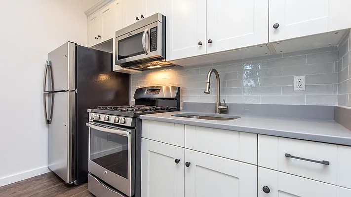 Rented by Nooklyn NYC LLC | media 9