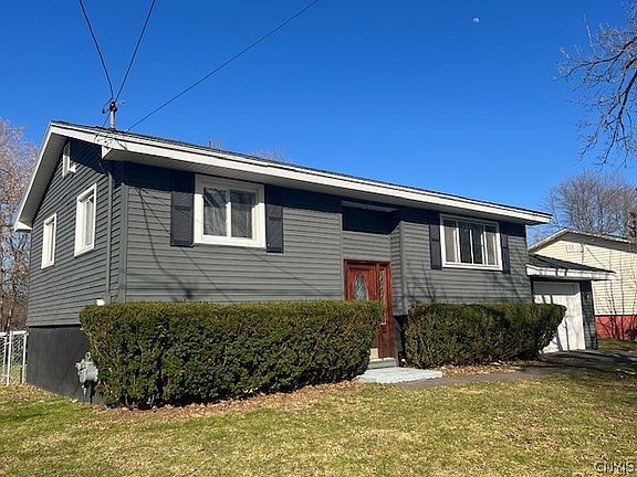 2nd image of 45 Sauquoit St