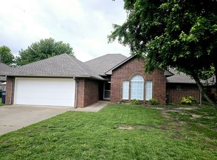 2010 Constitution Ave, Enid, OK 73703